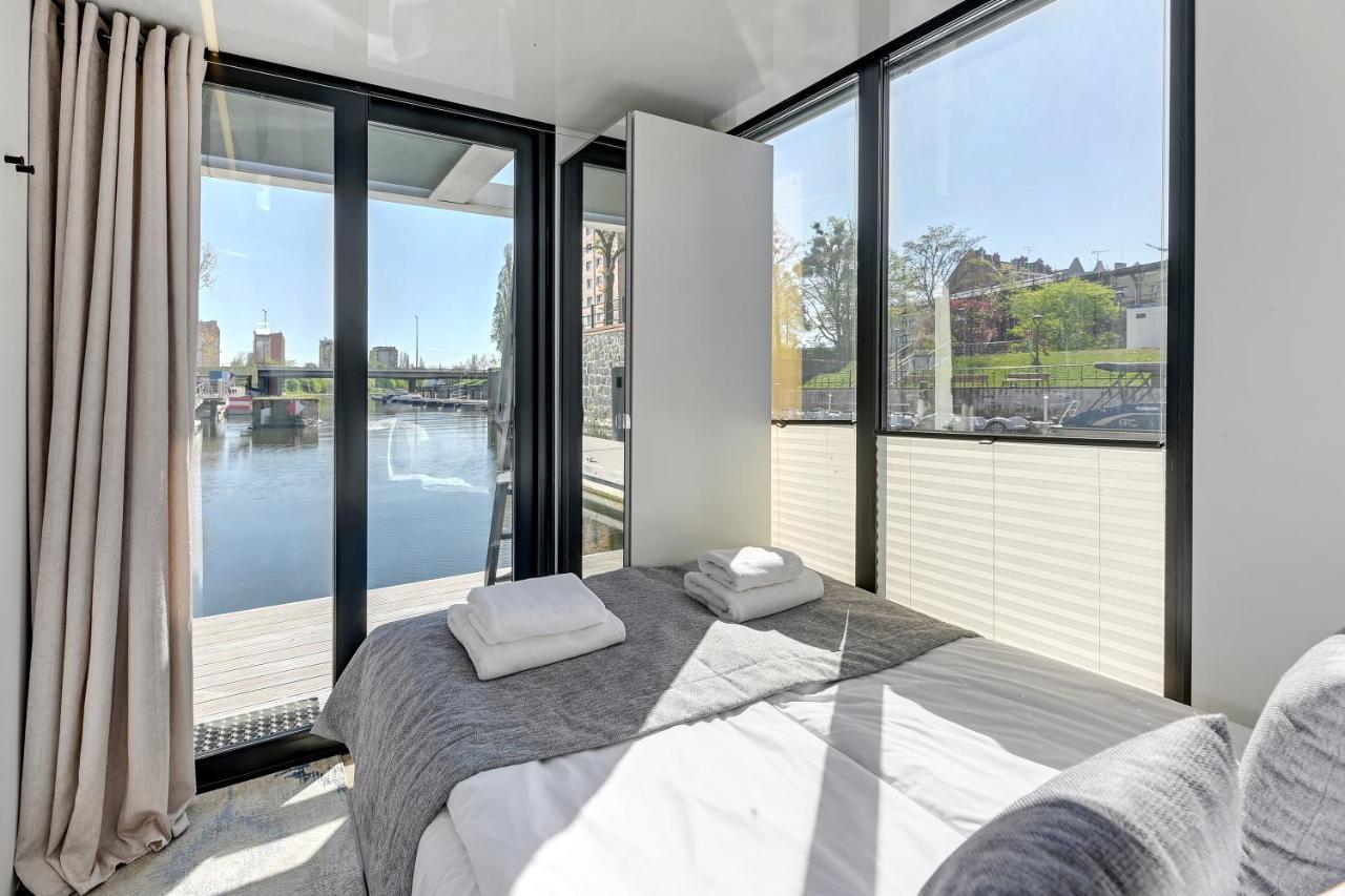 Domy Na Wodzie - La Mare Motlava Houseboats With Sauna By Downtown Apartments Gdansk Bagian luar foto