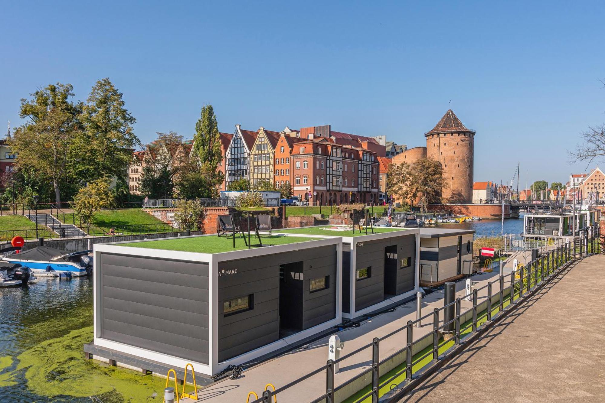 Domy Na Wodzie - La Mare Motlava Houseboats With Sauna By Downtown Apartments Gdansk Bagian luar foto