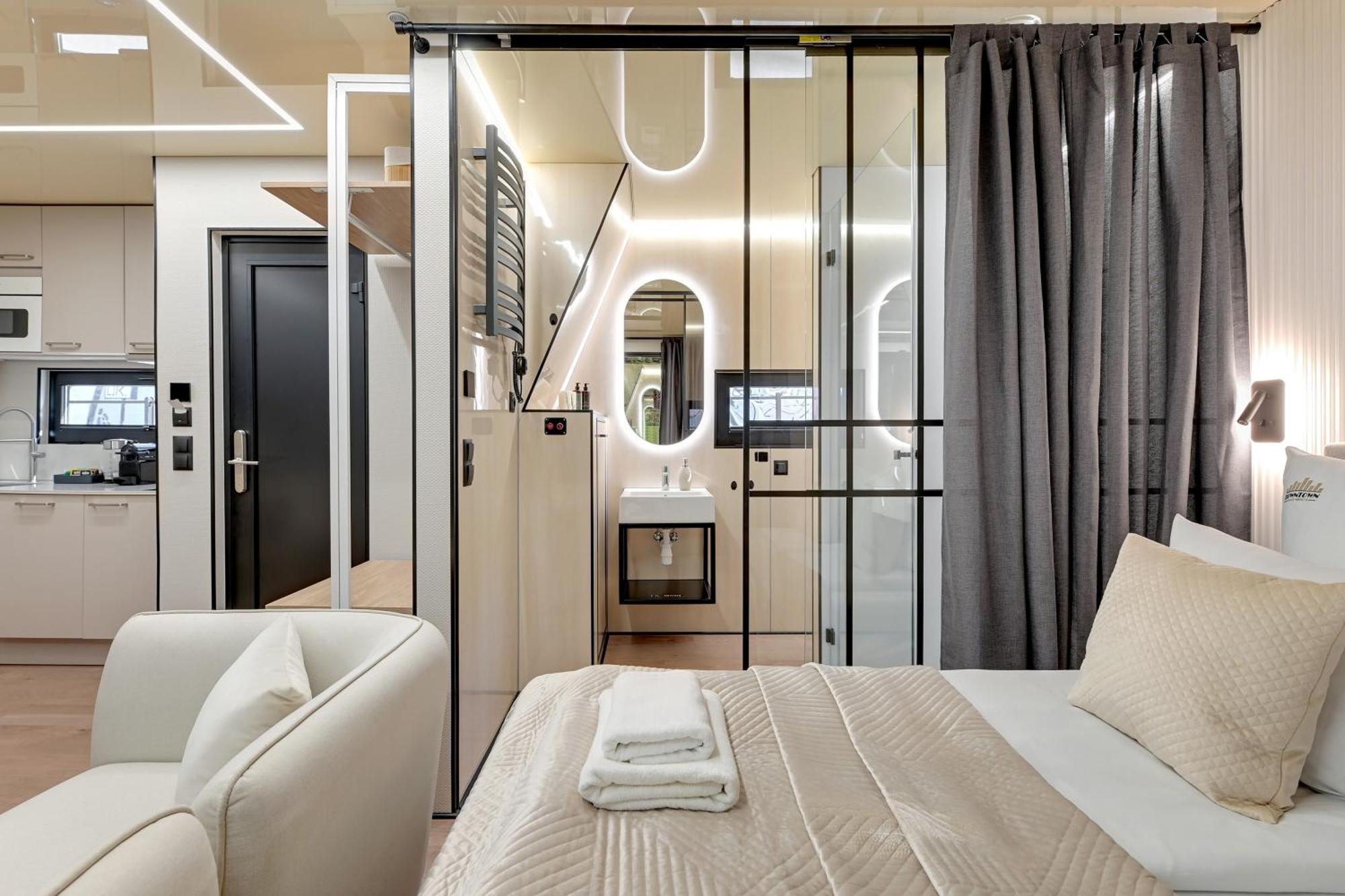 Domy Na Wodzie - La Mare Motlava Houseboats With Sauna By Downtown Apartments Gdansk Bagian luar foto