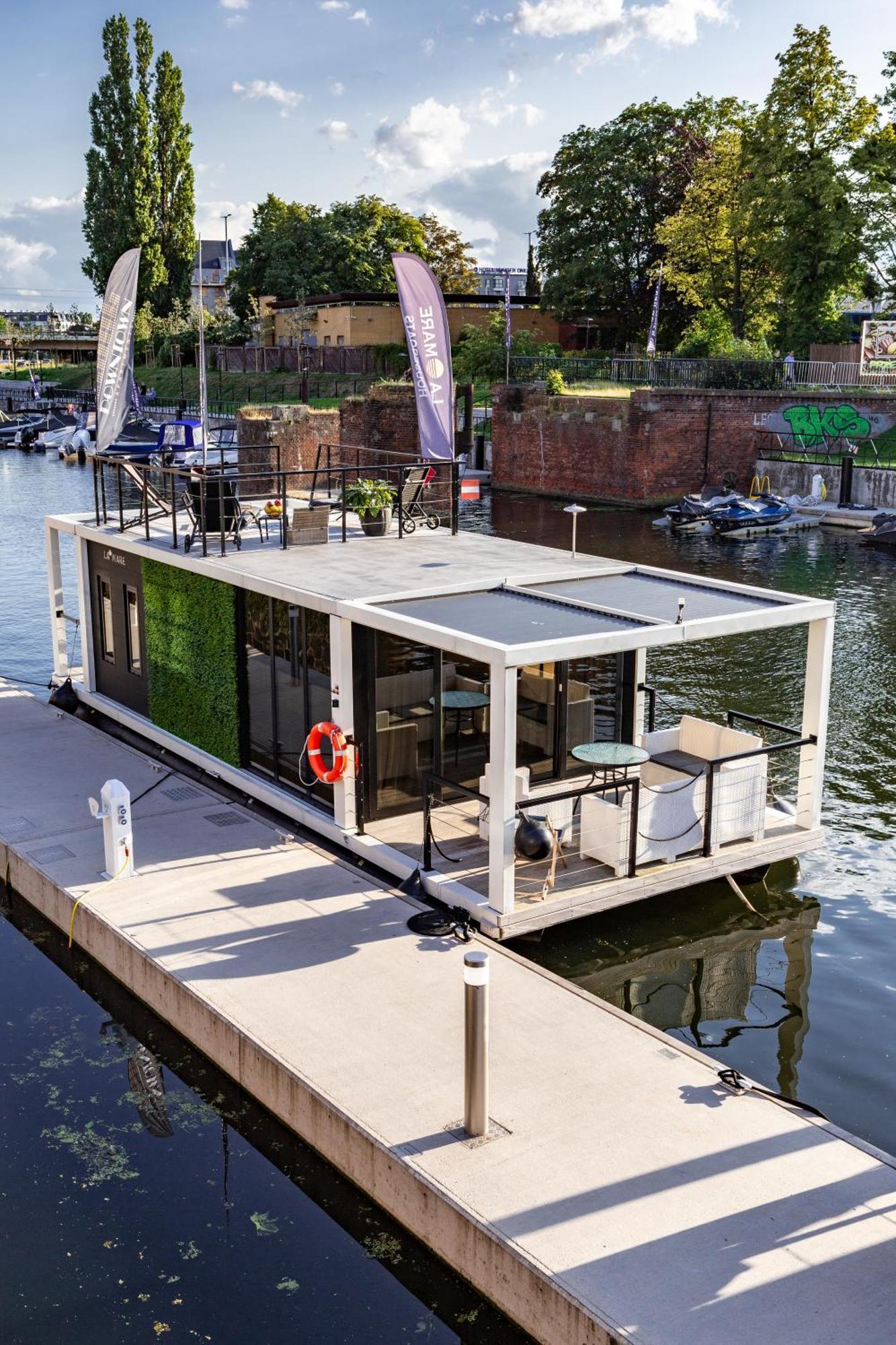 Domy Na Wodzie - La Mare Motlava Houseboats With Sauna By Downtown Apartments Gdansk Bagian luar foto
