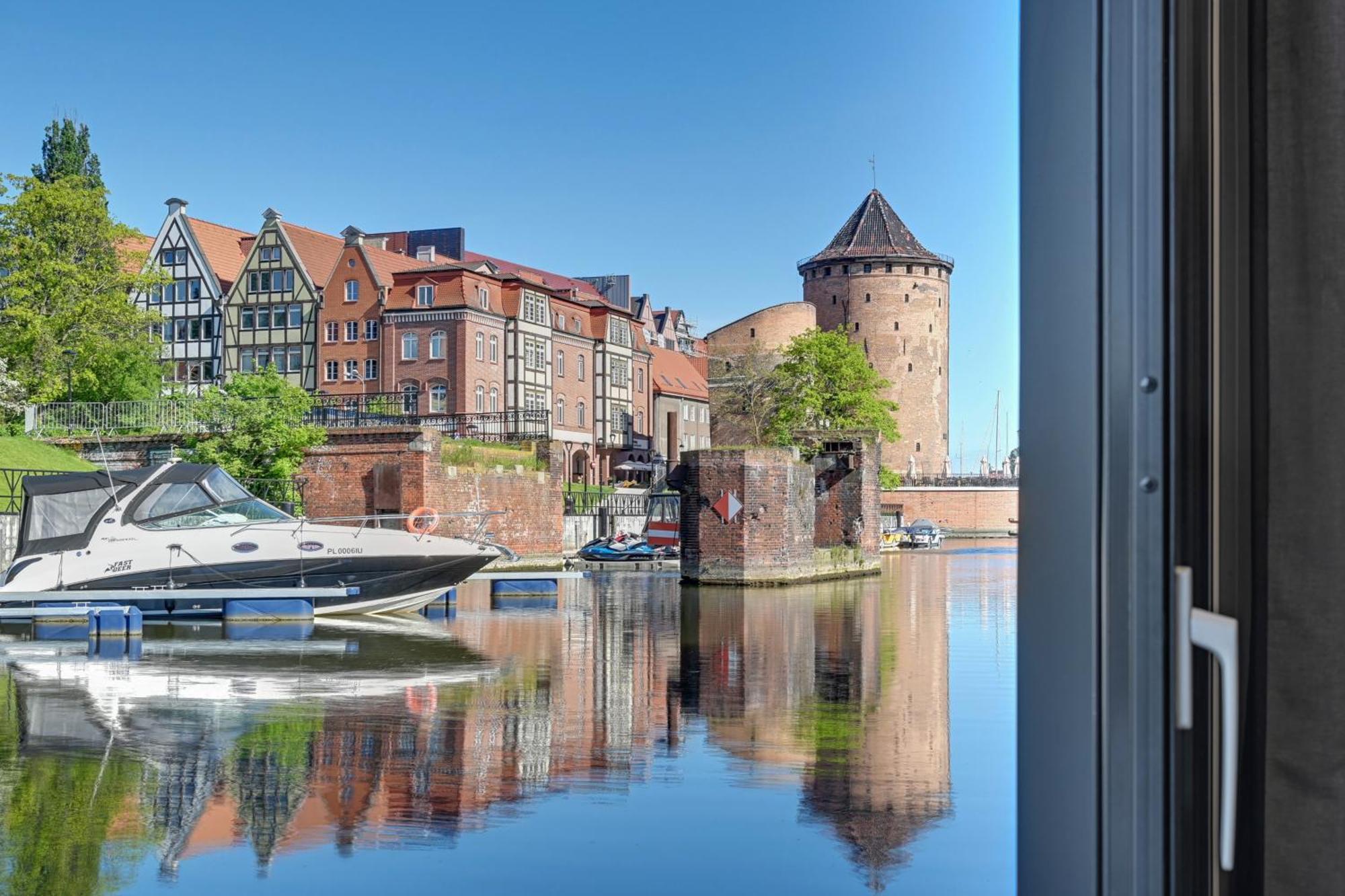 Domy Na Wodzie - La Mare Motlava Houseboats With Sauna By Downtown Apartments Gdansk Ruang foto