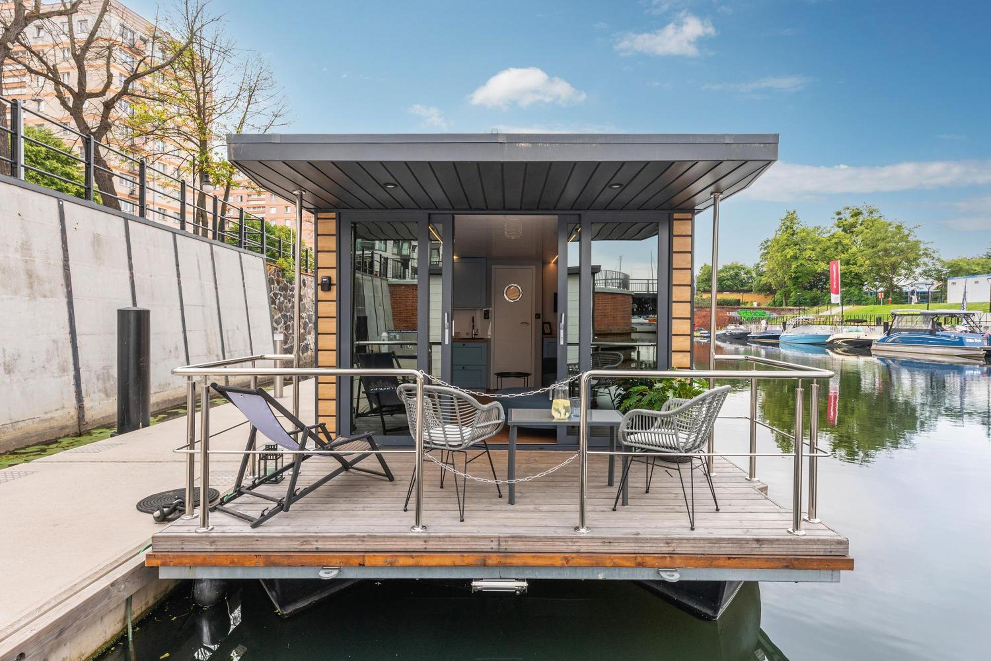 Domy Na Wodzie - La Mare Motlava Houseboats With Sauna By Downtown Apartments Gdansk Ruang foto