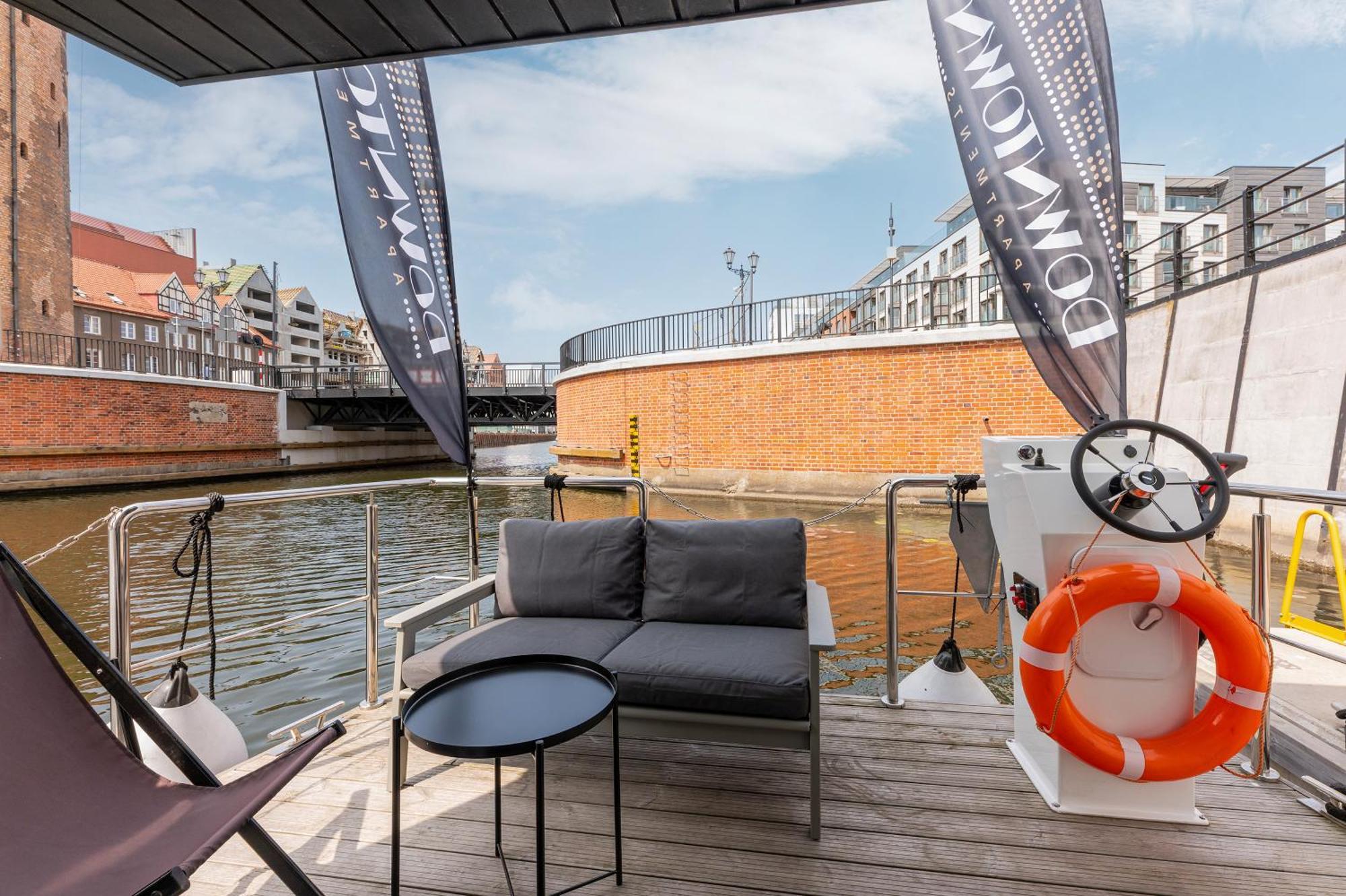 Domy Na Wodzie - La Mare Motlava Houseboats With Sauna By Downtown Apartments Gdansk Ruang foto